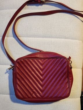 Women's Quilted Crossbody Bag
